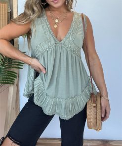 2024 New V-neckline Sleeveless Flow Top with Lace Trim (Buy 2 Free Shipping)